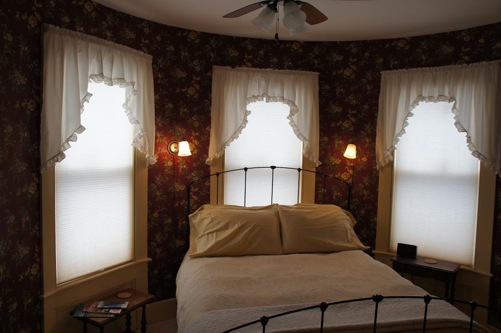 Maplecroft Bed & Breakfast Barre Quarto foto